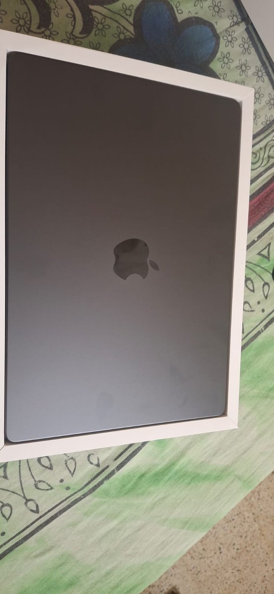Rsr0777's tweet photo. 2023: earning ₹12,000/month 2024–25: learning to code Oct 2025: first job June 2026: bought my MacBook Pro M5 pro (₹2.46L) with my own money 🍎
A year ago I printed its photo and stuck it on my wall. Today it's real.
Just a village boy from Bihar. Think big. 🔥 https://t.co/FEVf6hbrpC