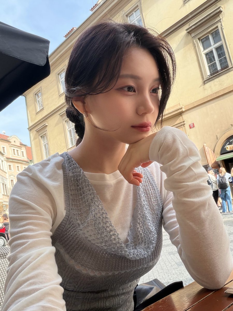 GFS_backup's tweet photo. [PIC] 260605 - Umji (ummmmm_j.i) post

🐹A day I walked 20,000 steps wearing boots

#GFRIEND #VIVIZ #UMJI @VIVIZ_official https://t.co/Wsnl5okCP1