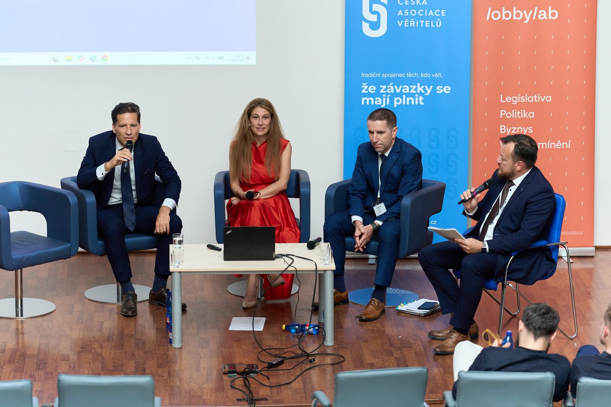 CAV_cz's tweet photo. Creditor Lab 2026 je za námi a potvrdil, že téma vymahatelnosti práva není okrajovou právní otázkou. Je to téma důvěry, odpovědnosti, ekonomiky i fungování státu. 🇨🇿

Děkujeme všem řečníkům, partnerům i účastníkům za otevřenou a věcnou debatu. https://t.co/4fKTFQQ5I3