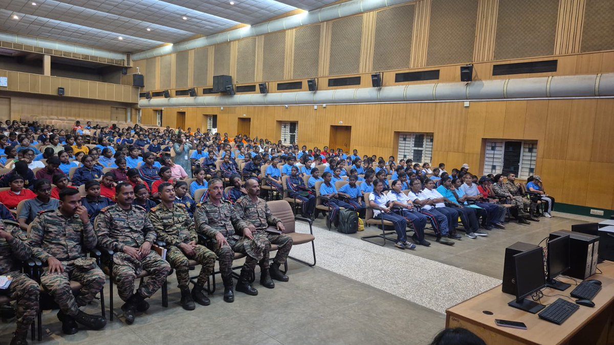 Ko_Champions's tweet photo. Cancer Awareness Drive : 05 Jun 2026

NCC Gp HQ, Kovai in association with Coimbatore Cancer Foundation, conducted Cancer Awareness Drive at PSG CAS, Kovai in which 490 NCC cadets from Kovai Group had participated. @HQ_DG_NCC @NCCDte_TNPAN @CoimbatoreCanc2 @PSGCAS_CBE https://t.co/2e0nkEhgz7
