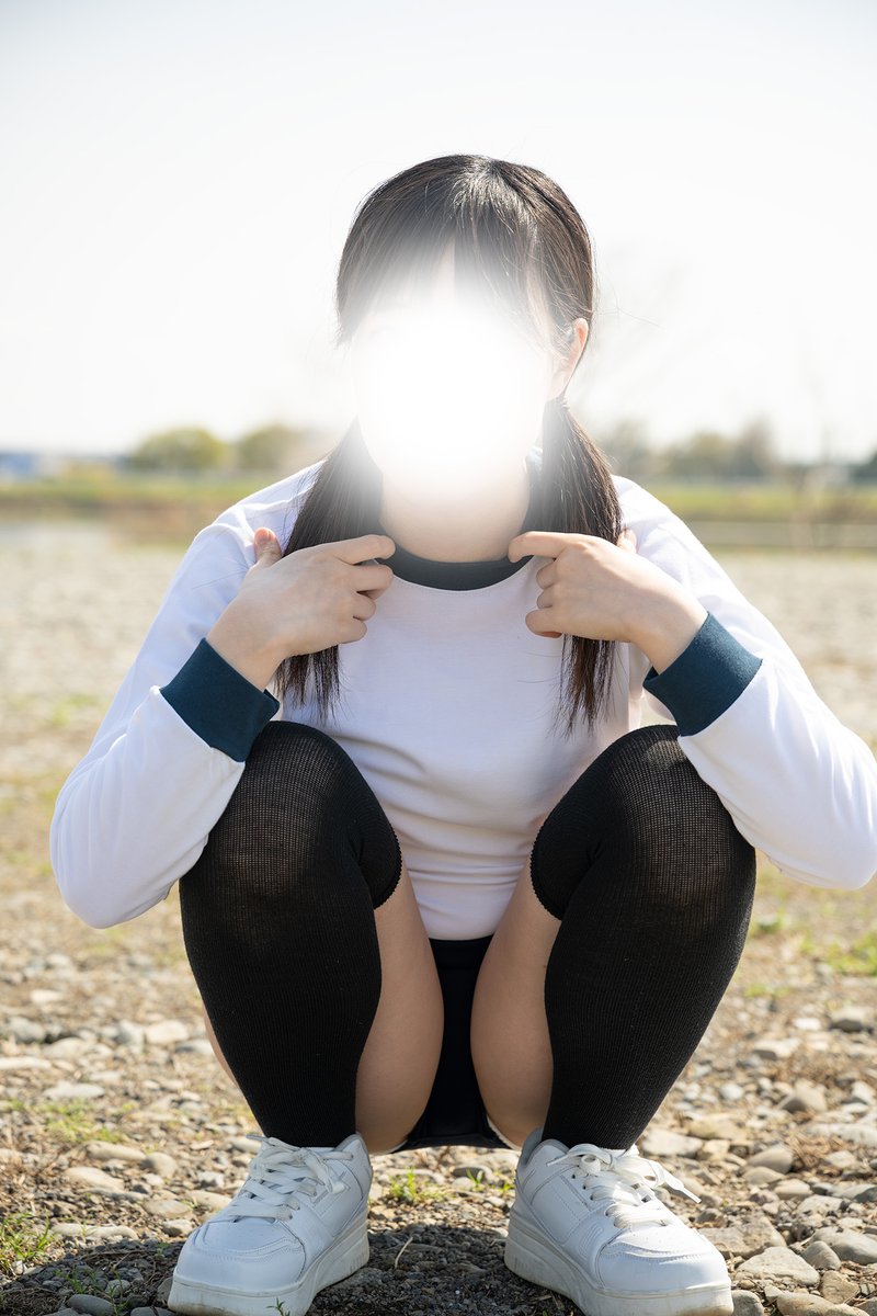 MAKO_maroon's tweet photo. 久々の投稿だよぉ！
また陰に隠れるかもしれないので期間限定だね！😆
#ブルマ https://t.co/00hztLPIdd