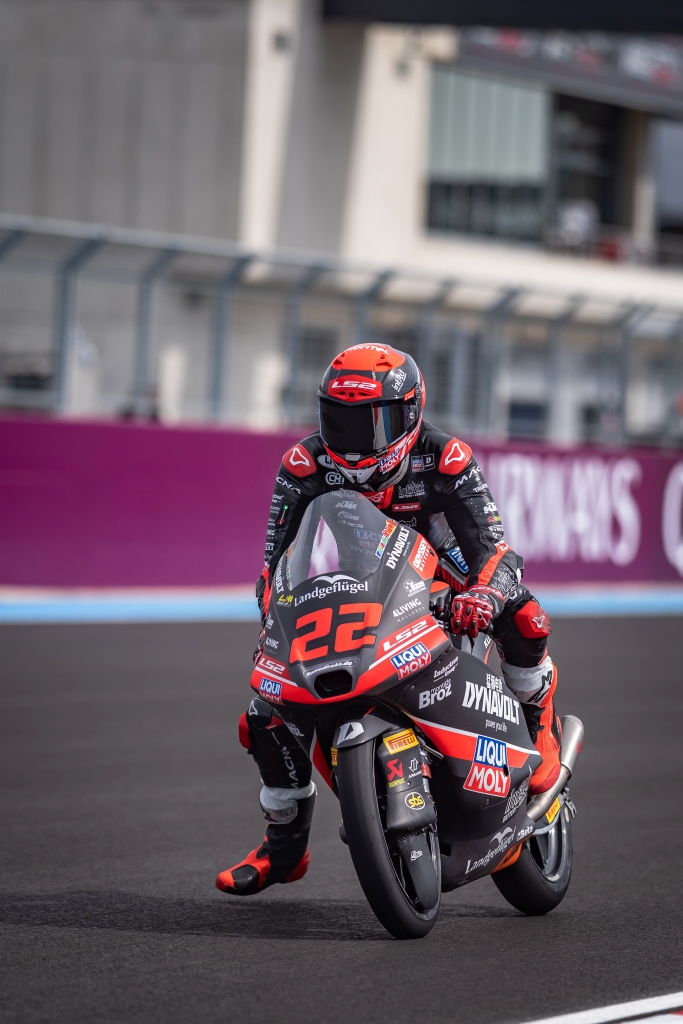 IntactGP's tweet photo. #HungarianGP  #Moto3  #Practice saw both our #M3Boys made it straight into Q2

Impressively performing after illness @DavidAlmansa22 in 🅿️3️⃣ - 1´46.689 +0.393 with @david64official just behind in 🅿️4️⃣ - 1´46.773 +0.477

#LIQUIMOLY  #Dynavolt  #IntactGP  at #BalatonParkCircuit https://t.co/PqXJiZiYsO
