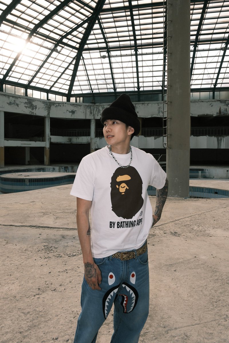 Team_JayPark's tweet photo. 박재범 (Jay Park) 'YEAH! YEAH!' MV Photo Behind 📸

@JAYBUMAOM #박재범 #JayPark
#YEAHYEAH #MOREVISION https://t.co/zyrgZ0TNvd