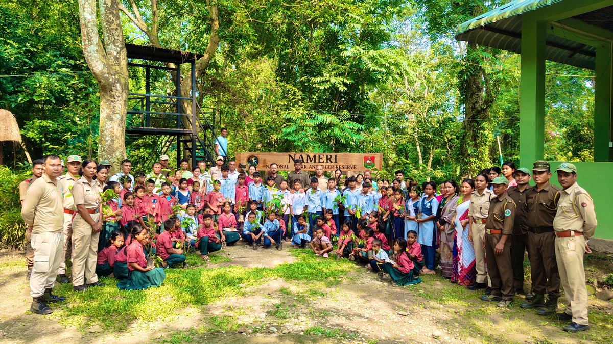 namerinptr's tweet photo. 🌳🌳On World Environment Day, Nameri @namerinptr proudly joins the #EkPedMaaKeNaam campaign through plantation drives, student awareness programmes and community participation across the Nameri–Sonai Rupai landscape. 🐅🐅

 @CMOfficeAssam @moefcc @ntca_india @assamforest 🐾🐾 https://t.co/rniBUidRgQ