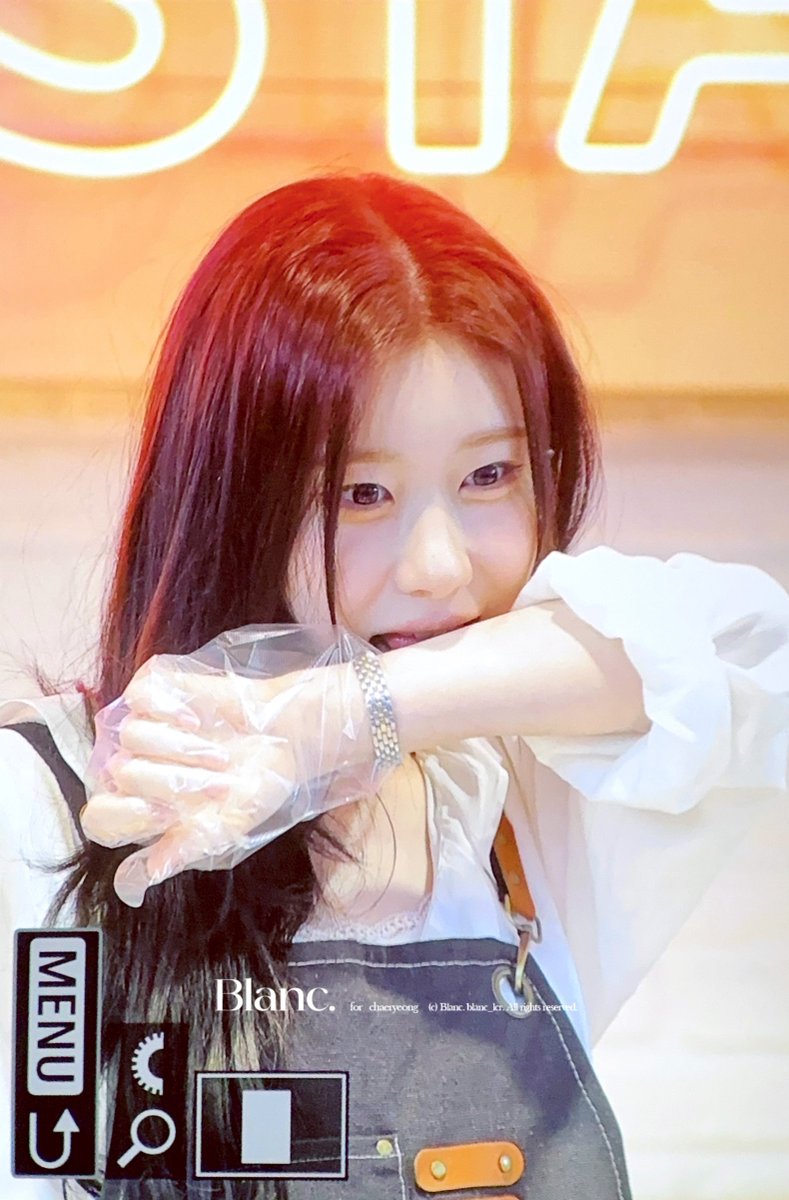 blanc_lcr's tweet photo. 260605 울아기 생일~~~~~~~🎂🫶💋
#ITZY #있지 #CHAERYEONG #채령 https://t.co/gyJHz5wD5E