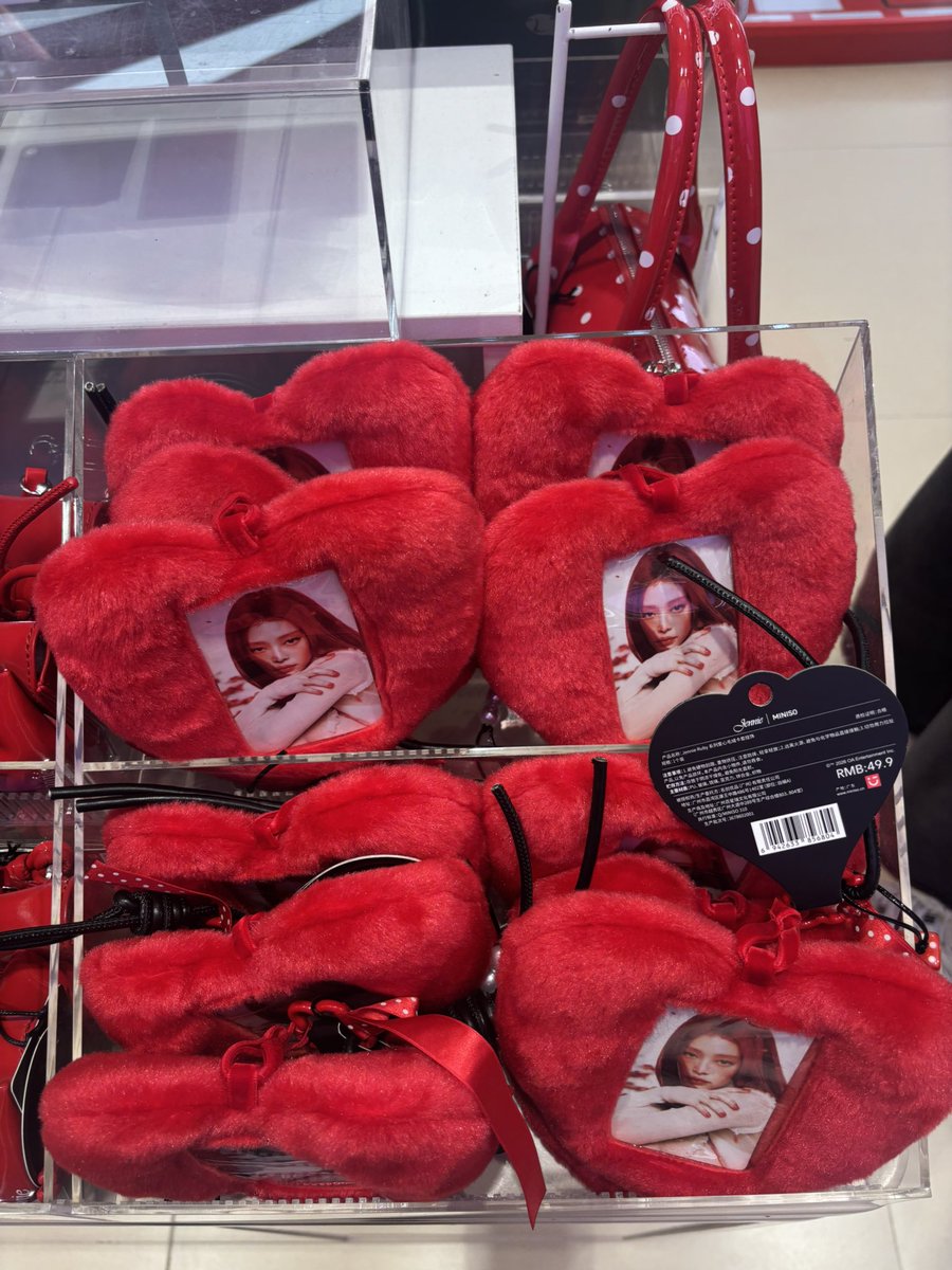 fromzeronot's tweet photo. รับหิ้ว JENNIEXMINISO

เสื้อ 680 บาท
อื่นๆสอบถาม dm ka

บินกลับวันที่ 8 ค่ะ

 #ตลาดนัดเจนนี่ #ตลาดนัดblackpink https://t.co/Rz4sZu2FYj