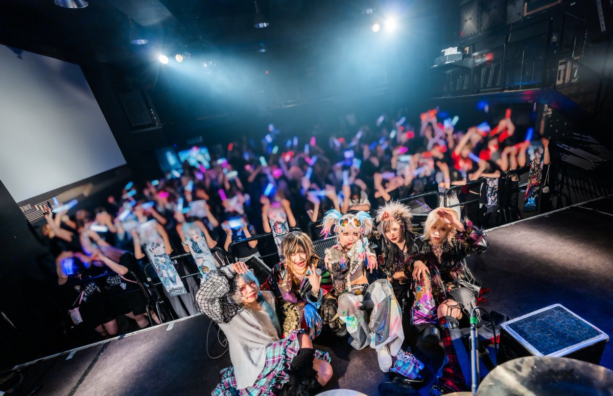 dennou_himeca's tweet photo. 電脳ヒメカ ONEMAN TOUR
「Zepp Shinjuku "SOLDOUT" 再挑戦の旅」
🎉ツアー7本目🎉
6/5 滋賀U⭐︎STONE

ご来場ありがとうございました！！

リーダー NAOCHIの地元凱旋🔥
本日はなおちセトリでした！

いつもと違う雰囲気で素敵な1日でした🎉

次回のライブは…明日！
6/6 京都MUSE

ご来場お待ちしております！

🔥TOUR FINAL 8月4日 Zepp Shinjuku 🔥
🎫チケットはこちら🎫
https://t.co/b1lRDFFi7S