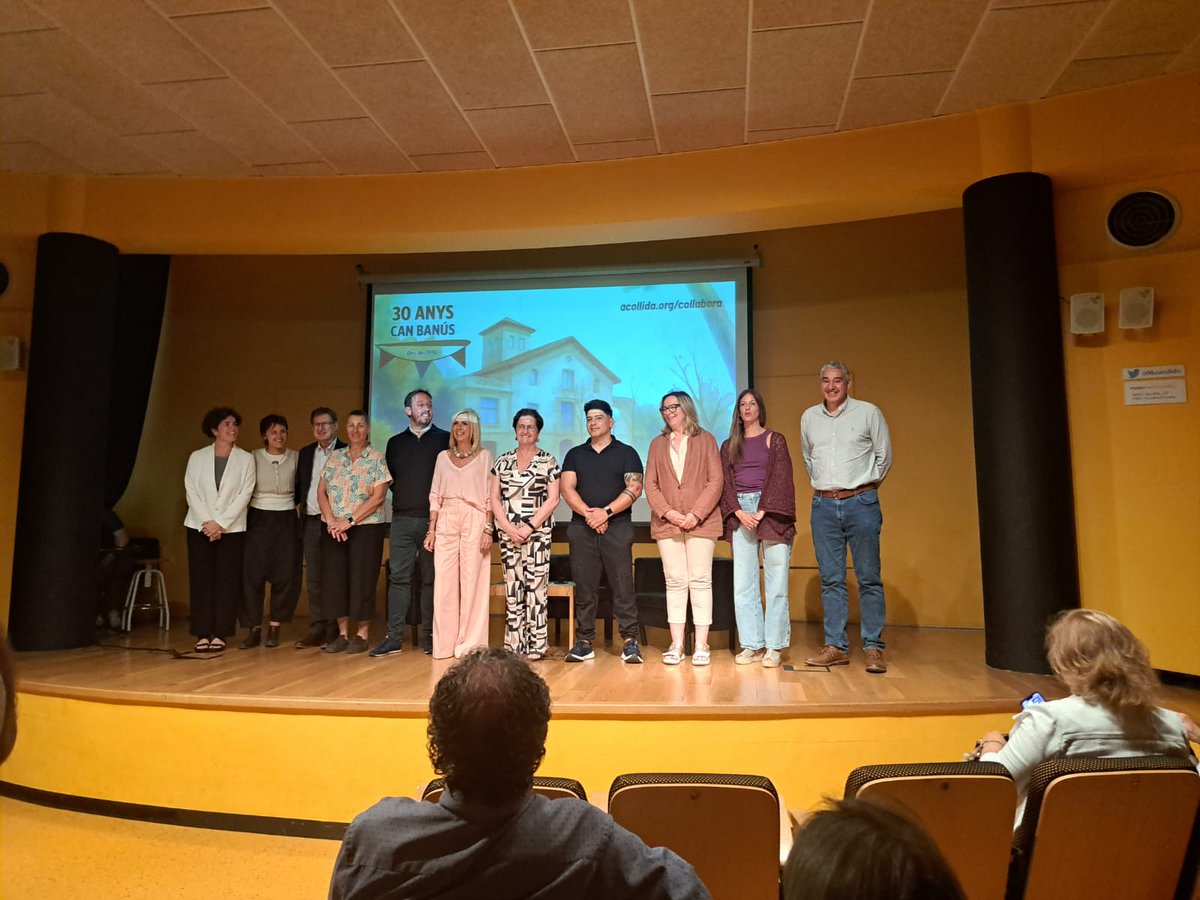 ecasacciosocial's tweet photo. Aquesta setmana anem a ⬇️
🔵Assemblea General de @LaConfederacio, com a federació membre de segon nivell de l'organització.
🔵 Acte institucional dels 30 anys #CanBanús de la
@Fund_Acollida, entitat que forma part d'ECAS. Per molts anys més, #CapPersonaExclosa! https://t.co/oykoqpegDX