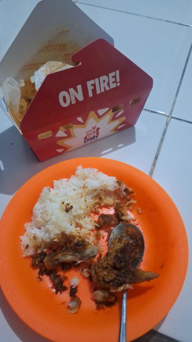mangoowiw's tweet photo. Makanan terpedas🔥🔥 https://t.co/RxZDDtwMX3