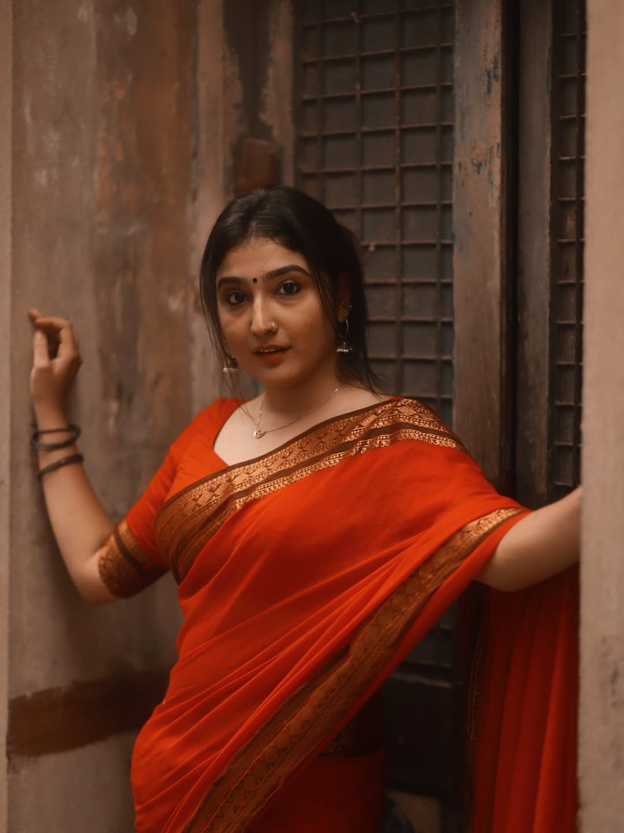 actresswoods's tweet photo. Simran Sharma 🧡✨️
#Simran #SimranSharma https://t.co/eGMR8CKK7p