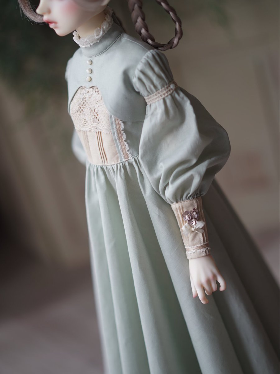 anrica_'s tweet photo. “ Arc dress ” ( アルク ドレス )

2025年

個展では限定カラー、そして1/6サイズが登場予定です🫧

#anrica個展 https://t.co/hpUVQ5Kr4a