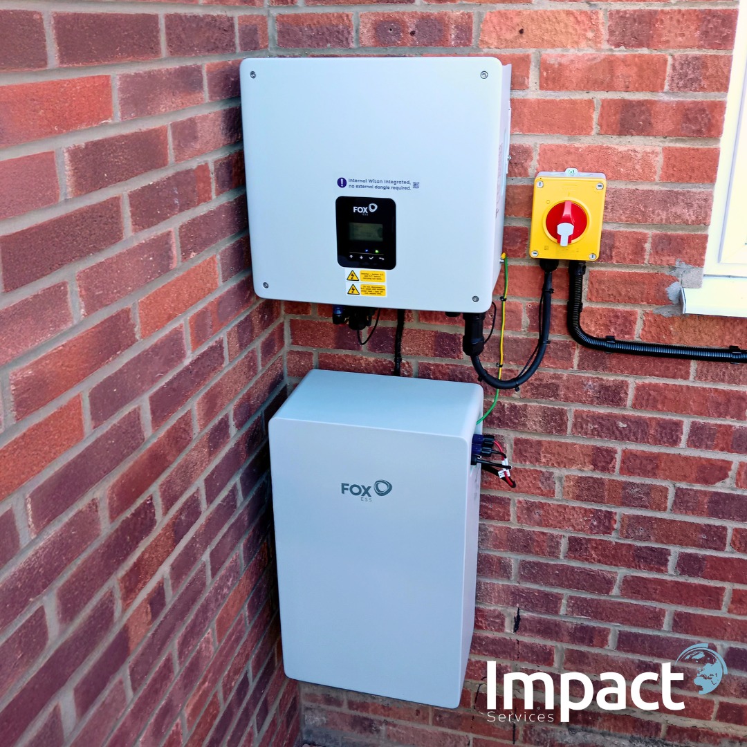 _impactservices's tweet photo. Check out our latest installation in Reepham! This sleek solar and battery array maximizes energy independence, featuring 6 JA Solar panels and a 6kWh Fox ESS battery.  #SolarPower #EnergySavings #SustainableLiving https://t.co/WeWZ60pCNu