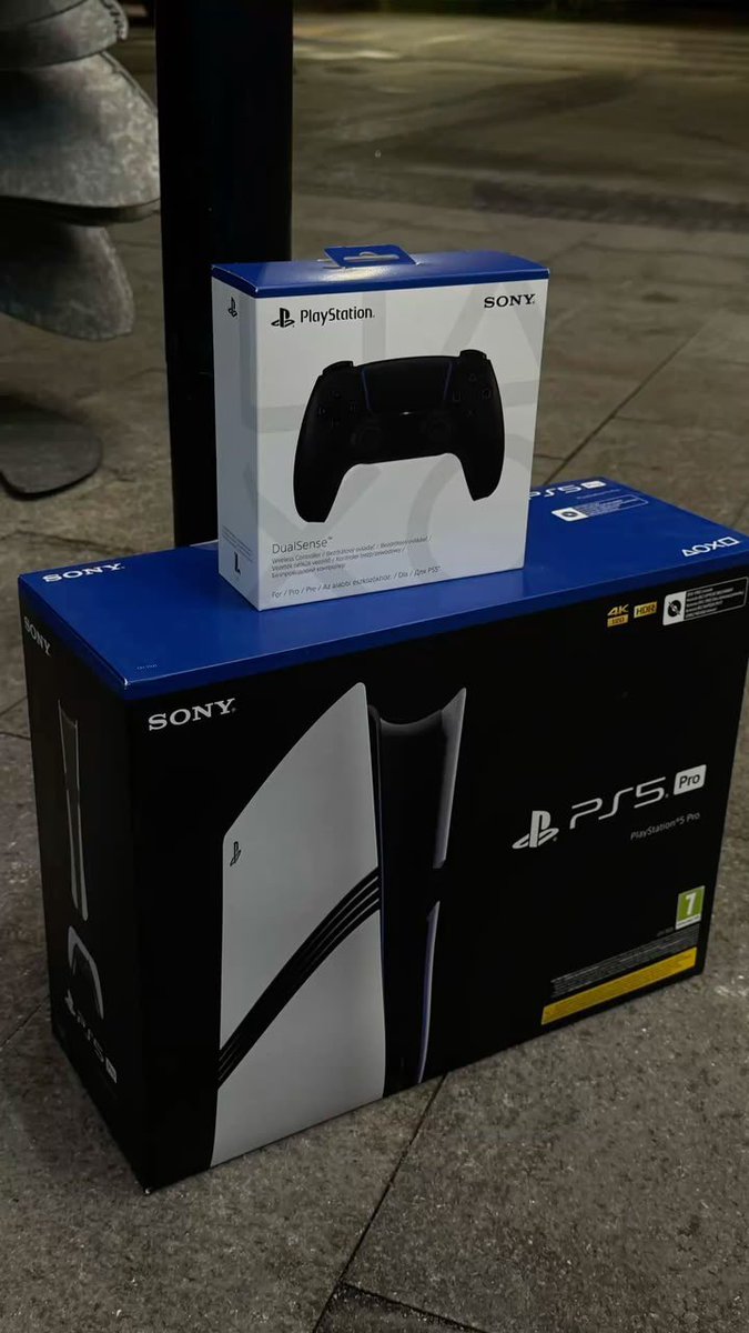 AnsahLewis's tweet photo. Ps5 pro available dem say some no Dey Accra well the King Got some
@Kwame_Tsuca_1  @Aba_hawk  @General_K33 https://t.co/PBXibEOAcL