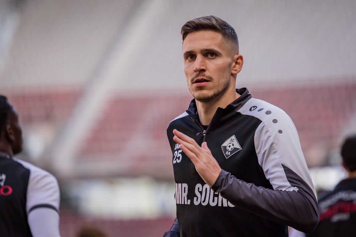 Transferic_Sky's tweet photo. ⚫️⚪️ Sky-Info | Sandro #Ingolitsch (29/RV) wird den @SCRAltach #SCRA nach drei Jahren verlassen. Finales Angebot abgelehnt. Im Sommer ablösefrei. Wechsel ins Ausland als Priorität, Gespräche laufen. 173 BL-Spiele für SKN St. Pölten, SK Sturm & Altach. @SkySportAustria #TUAustria https://t.co/xzdSTME5TH