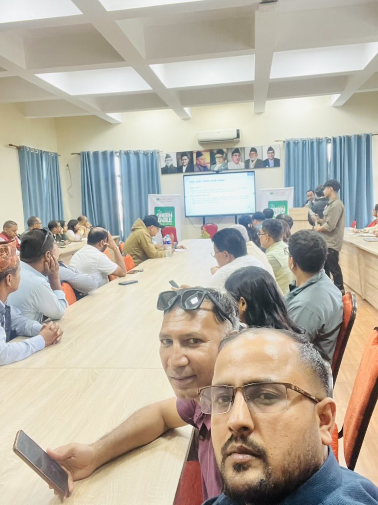 4leebos's tweet photo. नेपाली कांग्रेसको 'ग्रीन टेबल' को यो संस्करणमा राष्ट्रिय मानवअधिकार आयोगले तयार पारेको अनुसन्धान प्रतिवेदन सिफारिसहरूको कार्यान्यनका उपायहरू, जिम्मेवारी निर्धारण र दण्डहीनताको अन्त्यमा विधिको शासन र सुशासनको भूमिकाबारे भएको छलफल। पाटि कार्यलय सानेपा! जय नेपाल! ! 
@MohnaAnsari @thapagk @Die4gooner @hancy_dharma @shiwakotiab @kanchan_jha