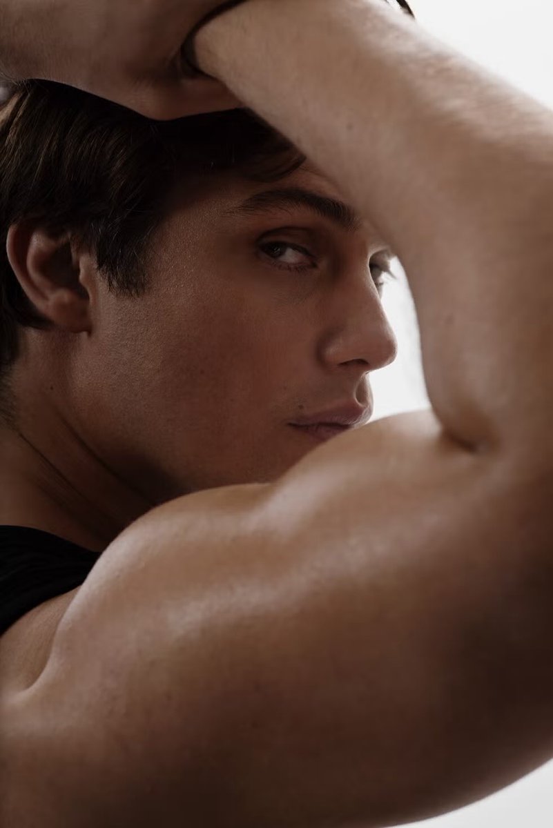 Nicholas Galitzine News tweet media