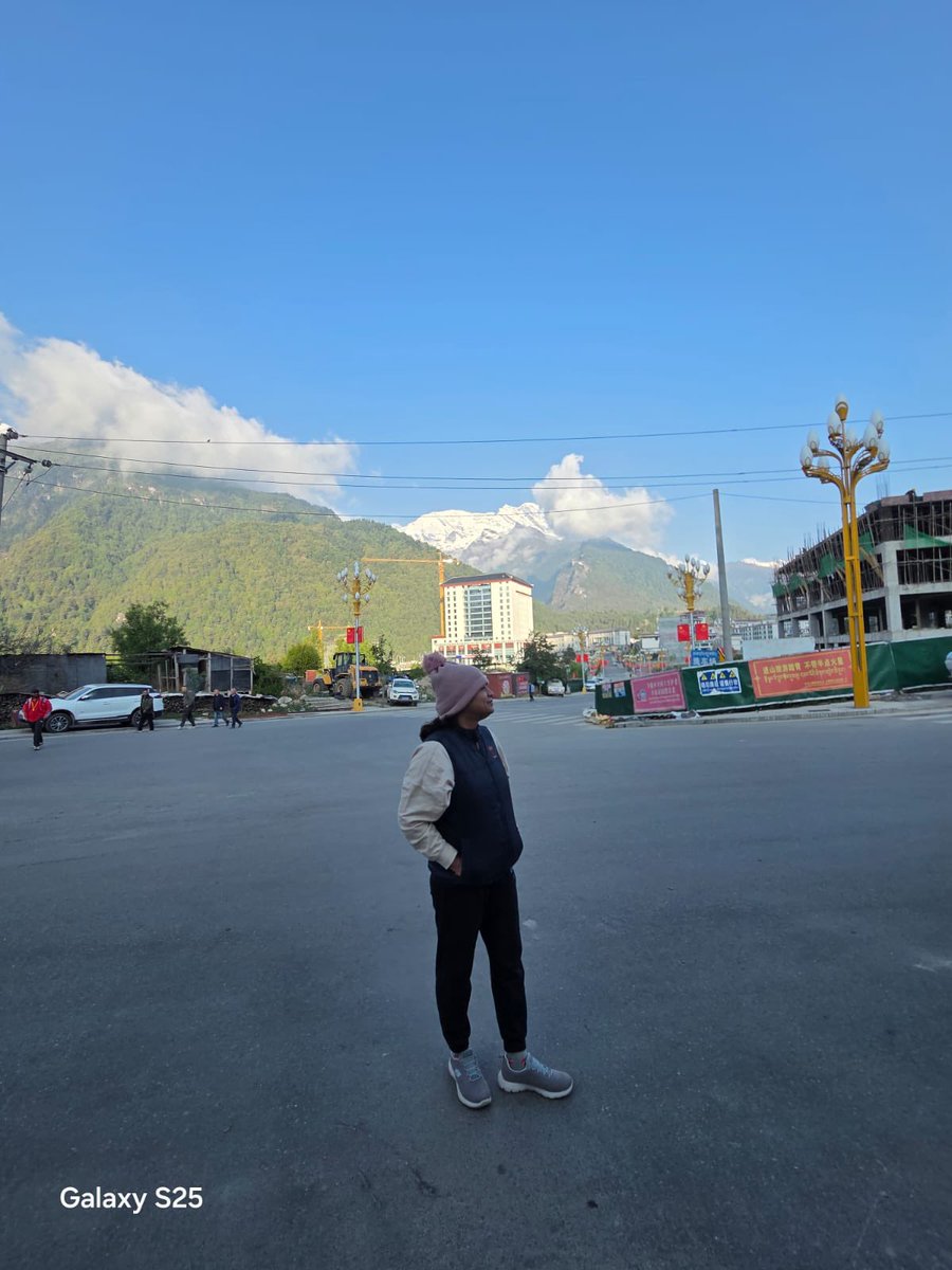 JKAmbika's tweet photo. At Gyirong, Tibet. Enroute to Kailas Manasarovar. https://t.co/U3CZDTUWLg