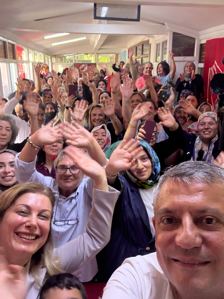 AsuKaya80TBMM's tweet photo. Gümüşhaneli, Tekkeli kadınlar Genel Başkanımızın yanında; mücadelenin tam ortasında! https://t.co/5c2BBsMGjA