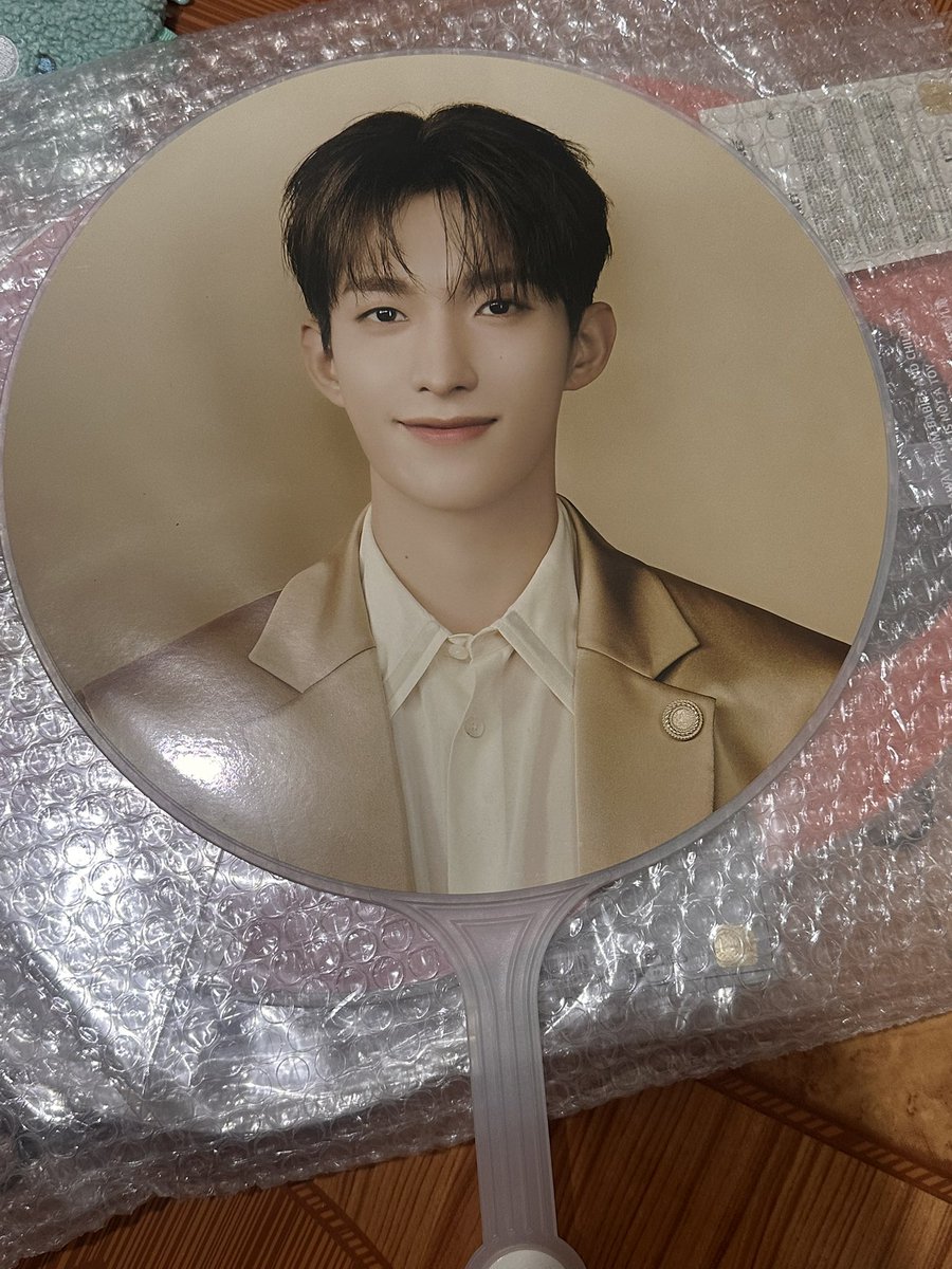 luvvletterz's tweet photo. wts Ifb ph
seventeen right here picket - DK

₱400
onhand
mint condi
used only once (17rh bulacan) 

reply / dm to claim ! ( *ฅ́˘ฅ̀*) https://t.co/NkcdkyQG5n