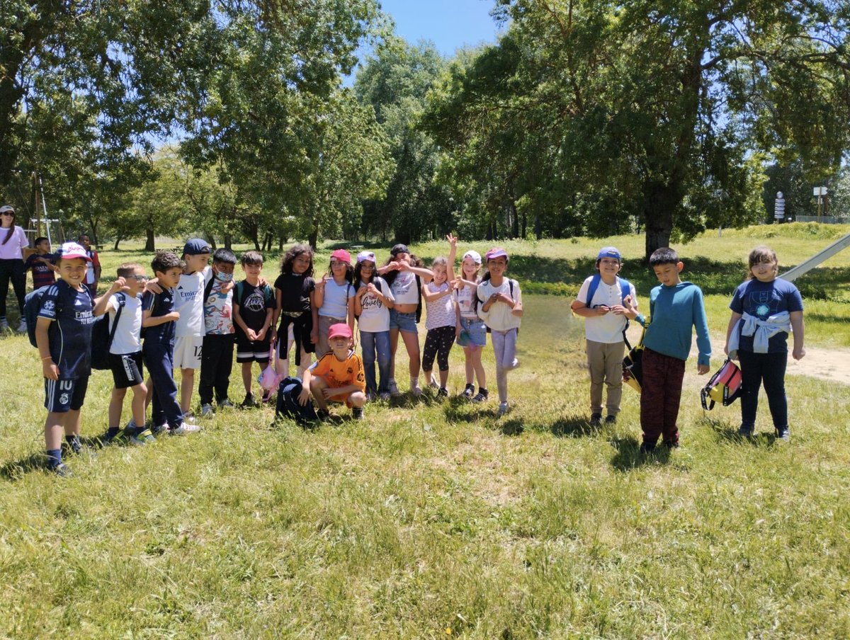 ceipfelixro's tweet photo. Excursión de primer ciclo 👏🏻👏🏻 #Somoselfelix #CentrosEducacyl https://t.co/atPfLpRHD6