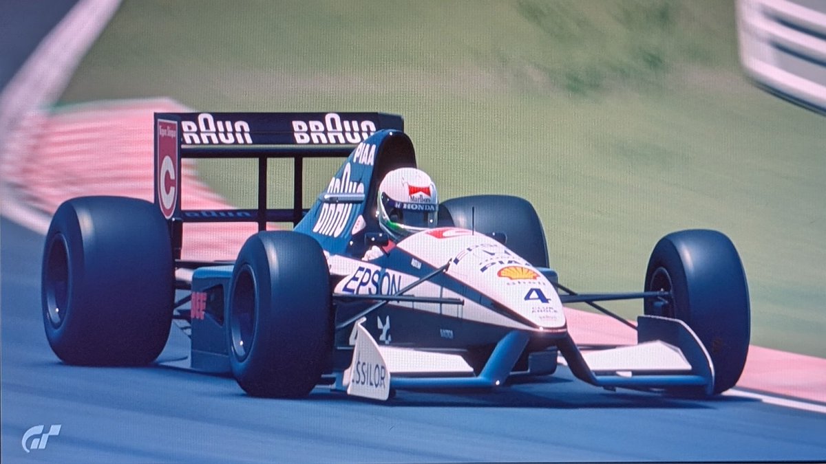 la_rn3's tweet photo. 私は91年のF1が1番好きです 

〇ベテランの四天王(ピケ/プロスト/マンセル/セナ)が揃っている上に若手のシューマッハやハッキネンも登場
〇中嶋悟さんラストイヤー
〇ベルガー鈴鹿コースレコード
〇ホンダがマクラーレンの他ティレルにも供給
〇マシンがとにかくかっこいい

あとZARDがこの年デビュー https://t.co/6kuj3UZhwk