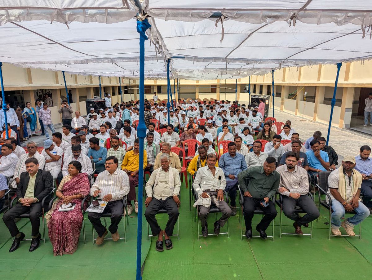 vermajiofficial's tweet photo. इस अवसर पर अन्य अतिथिगण, भाजपा पदाधिकारी, जनप्रतिनिधिगण, विश्वविद्यालय परिवार के सभी सदस्य, कार्यकर्ता साथी एवं गणमान्यजन प्रमुख रुप से बड़ी संख्या में उपस्थित थे। https://t.co/W8gtFBJVvp