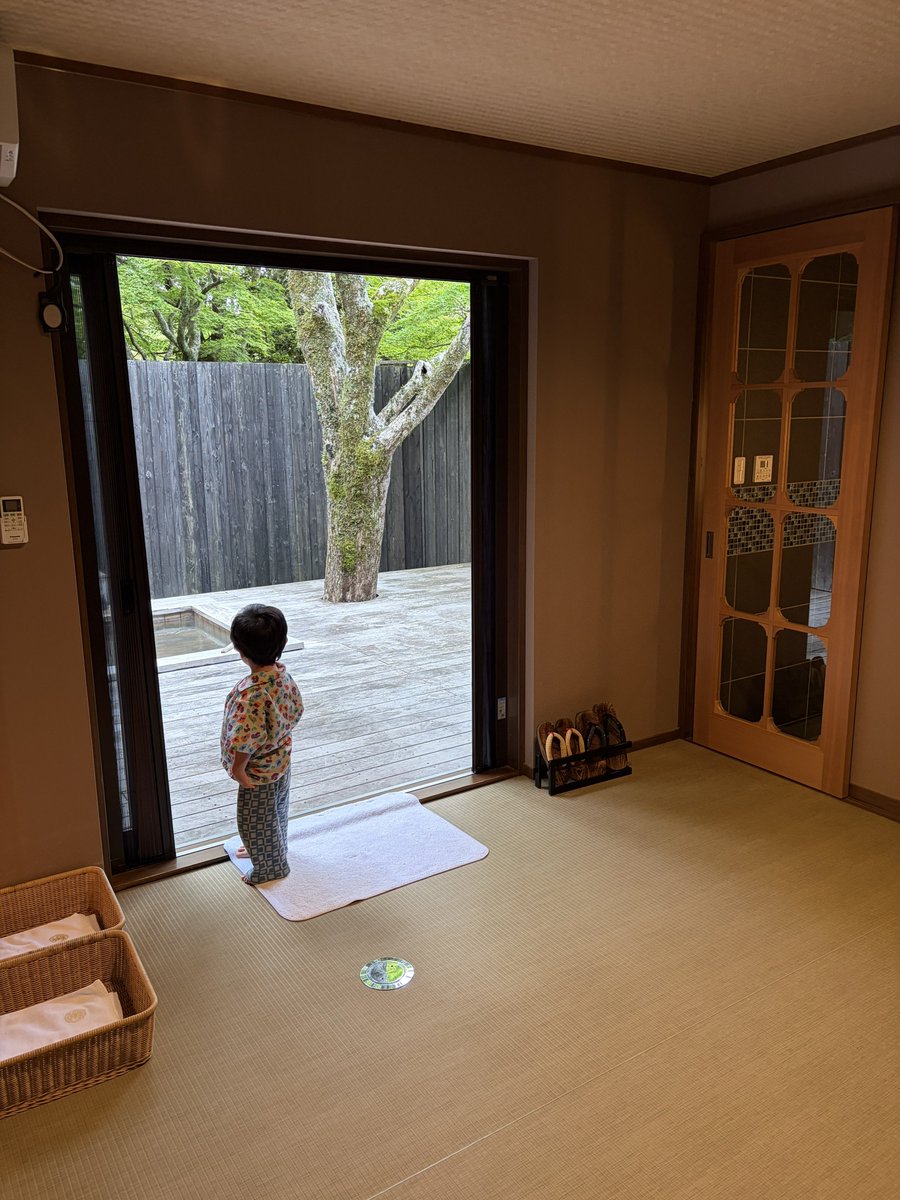 gomktyan's tweet photo. 俺たちのベストプレイスを遂に見つけたのかもしれない。

ありがとう箱根、フォーエバー箱根 https://t.co/HgcBTVlZal