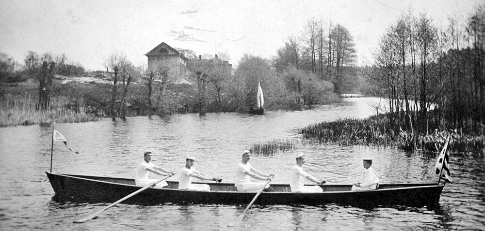 danejarl's tweet photo. @HForsvarare @Challe_AIK Här e våra sköna roddare 1892, så nej! https://t.co/Af46PQlHMA
