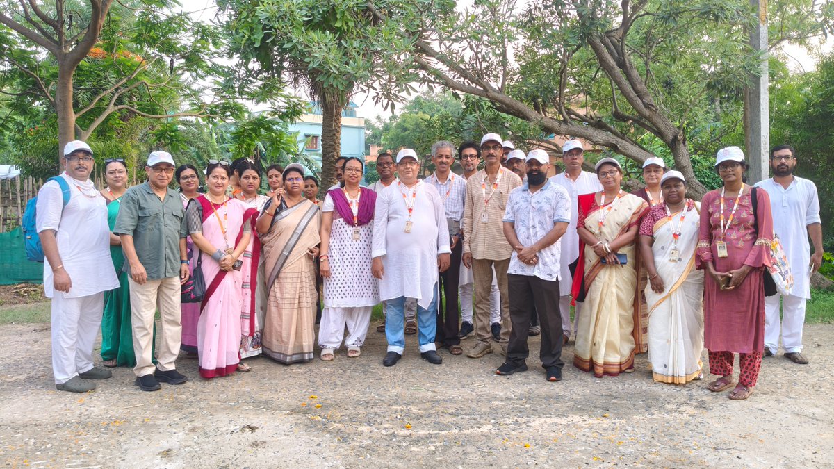 VisvaBharatiPRO's tweet photo. World Environment Day 2026
‘’Inspired by Nature. For Climate. For Our Future’’
Through Tree Plantation Programmes on 05.06.2026 at 05.00 p.m.
Venue: Adopted Villages of Visva-Bharati
#WED2026 #WorldEnvironmentDay #moefcc #EnvironmentDay #ClimateAction #OnlyOneEarth #SaveEarth #ClimateChange #GoGreen #Sustainability #EduMinOfIndia #OfficeDp #EKPEDMAAKENAAM #PlantATree
