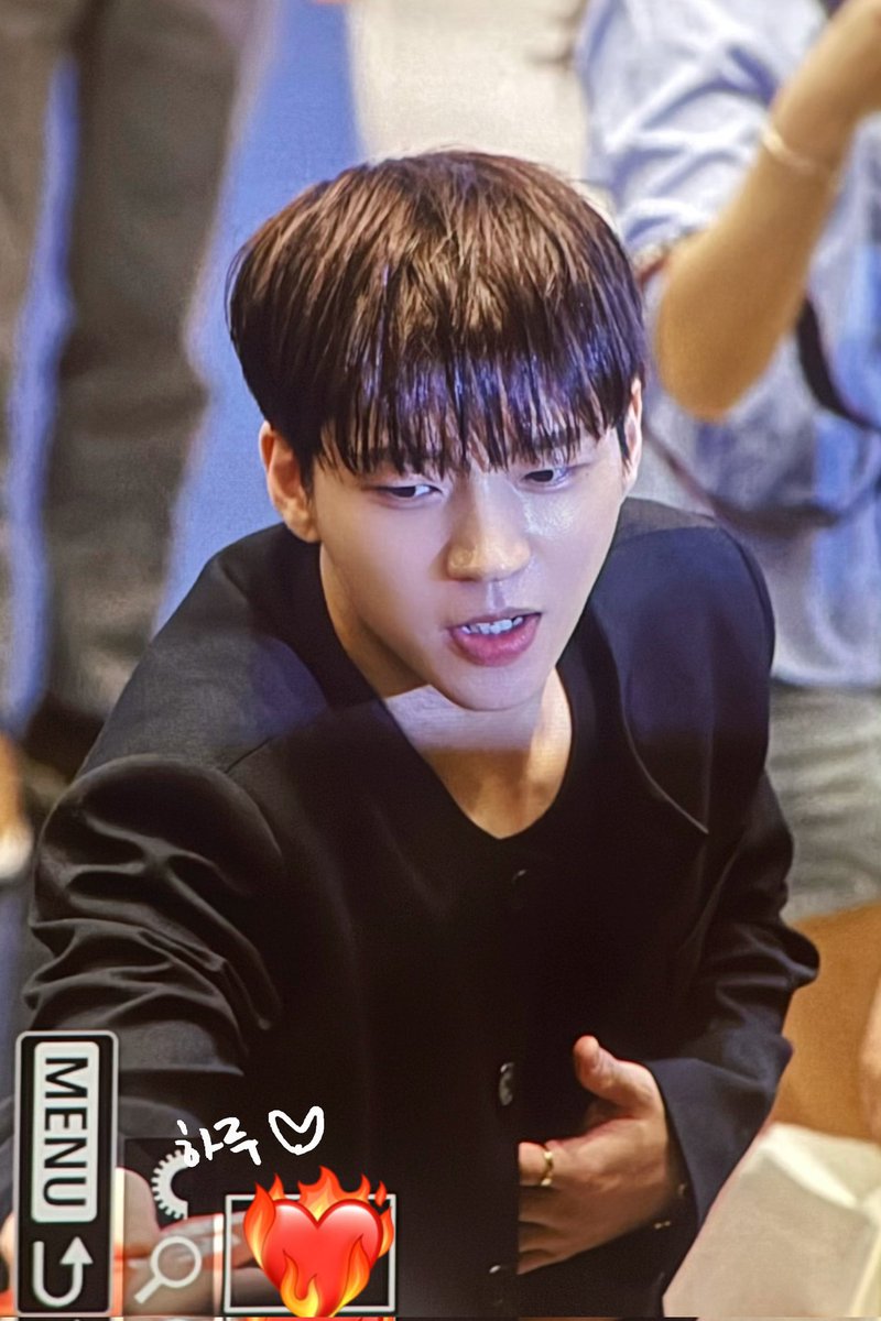 mylittlenwh's tweet photo. 기름이우현강림 https://t.co/EUf2xXEedB