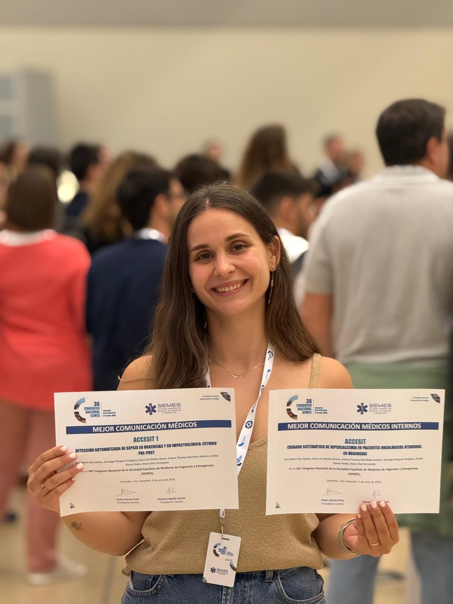 labclinsja's tweet photo. Premio a las dos mejores comunicaciones del congreso nacional de SEMES con la hipercalcemia y detección de sepsis @SEMES_  @ElenadiferDiaz @GVAsaludstjoan https://t.co/p2GpgHYM0e