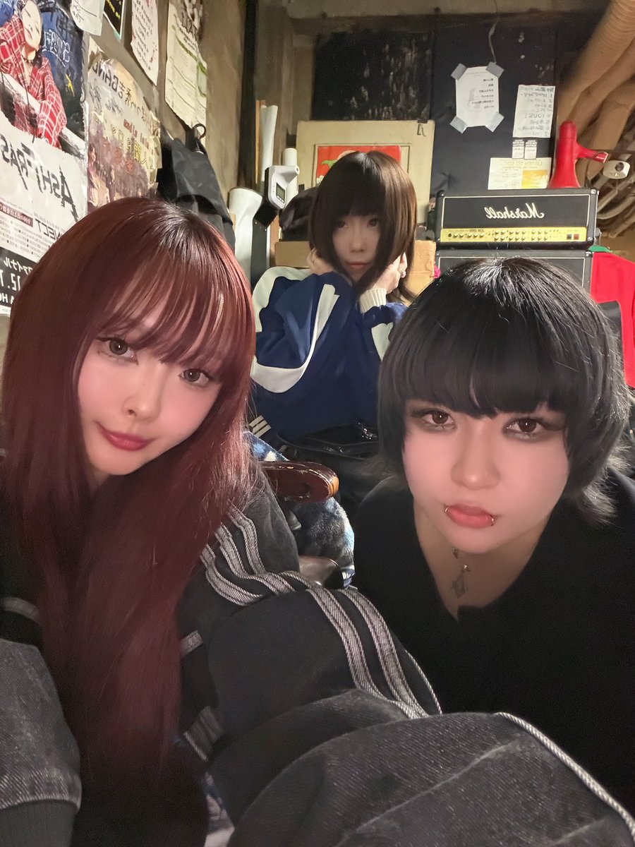 urokoumu's tweet photo. 【Su凸ko写真館📸】

6/5郡山PEAK ACTION

OP SE
1. くず息子
2. ブス
3. MOMANAIDE
4. セックスレスピストルズ
5. 店長、わたしバイト辞めます。
6.ゆうと
END SE

福島ありがとうございました
どいが道中で四つ葉のクローバーを2本みつけたり
犬を撫でさせてもらった最高な1日でした🐶🍀明日は岩手へ https://t.co/IKcN3QIojG
