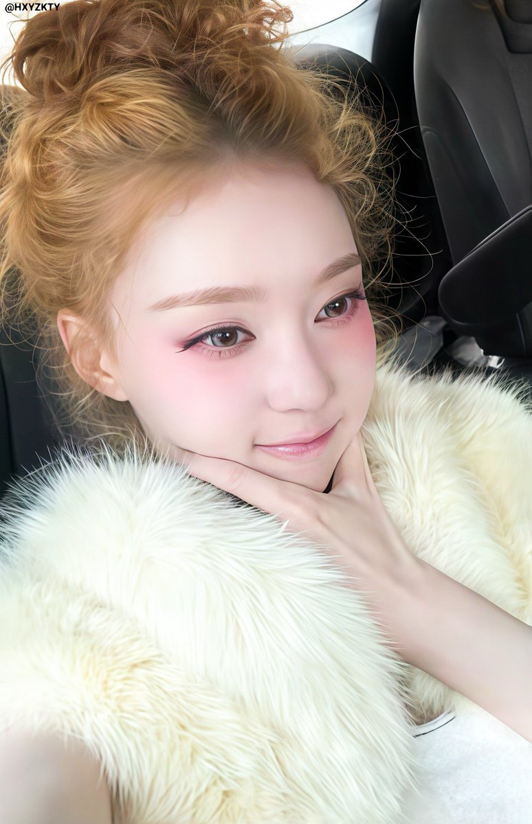wntrstats's tweet photo. Emma 😚                             Winter 😚

.

.

#WINTER #윈터 #金旼炡 #冬子 #aespa #æspa #에스파 #ウィンター https://t.co/h18MRW9s97