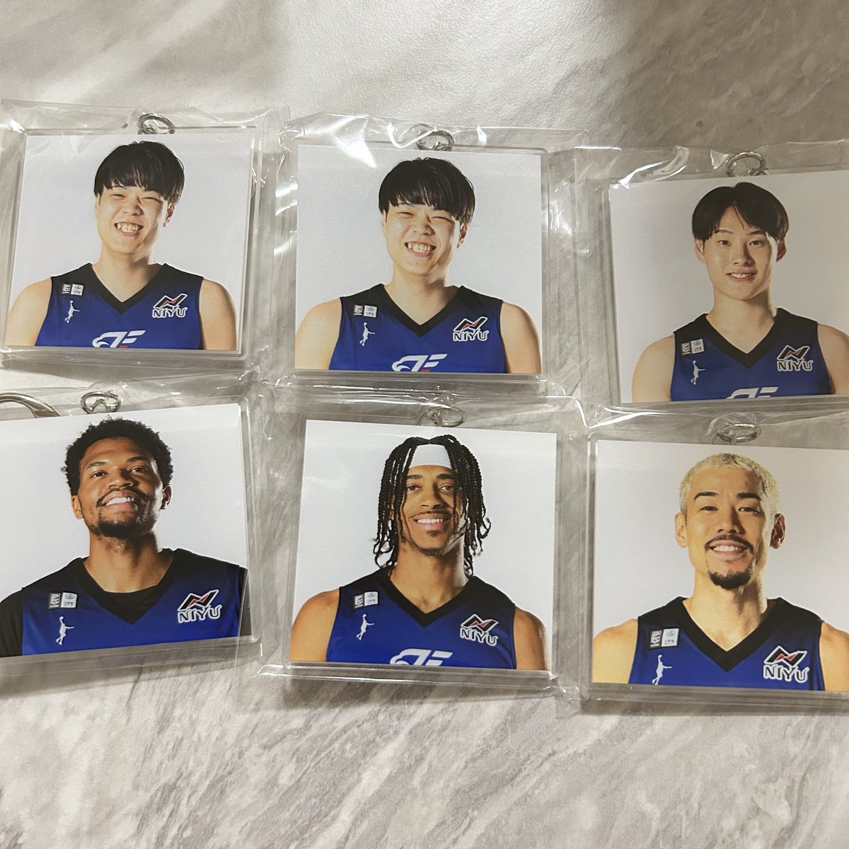 15gachoa's tweet photo. pickzy ピクジー　FE名古屋
ファイティングイーグルス名古屋

画像のものをお譲りします。
キーホルダーは500円
保岡選手のチェキは3000円
そのほかは300円

名古屋市内手渡しか、郵送可能です。 https://t.co/Gz2zoKg1JQ