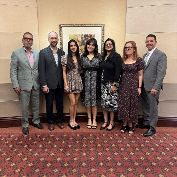 WhufsdRams's tweet photo. Proud to celebrate Victoria Hasan &amp; Valerie Schreck, @wh_secondary Valedictorian &amp; Salutatorian, at today’s Nassau County Class of 2026 ceremony. You make West Hempstead proud! 🎓 #RamPride #WHeRiseTogether https://t.co/2JzS3GgzqS