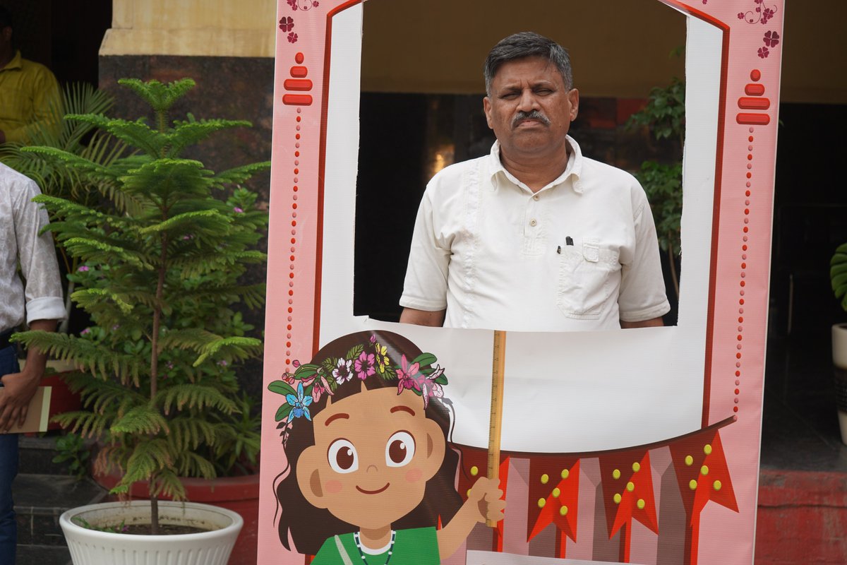 jmpworkshop's tweet photo. विश्व पर्यावरण दिवस के अवसर पर जमालपुर रेल कार्यशाला में पर्यावरण जागरूकता को बढ़ावा देने हेतु “Mission LiFE Selfie Booth” (सेल्फी प्वाइंट) स्थापित किया गया। इस पहल के माध्यम से कर्मचारियों एवं आगंतुकों को पर्यावरण संरक्षण, स्वच्छता तथा सतत जीवनशैली अपनाने के लिए प्रेरित किया गया https://t.co/kogMCEVecI