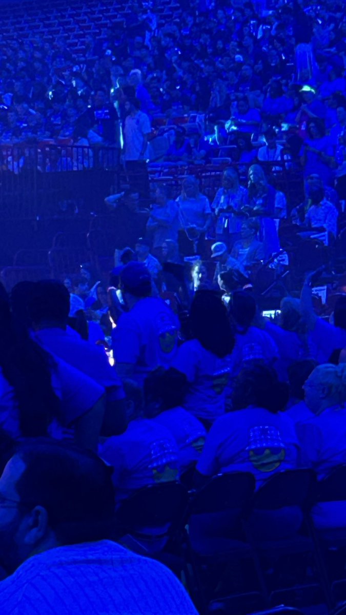 4029Brett's tweet photo. More than 10,000 people have packed @BudWaltonArena for Walmart Associates Celebration 2026 in #NWA https://t.co/herQyjNxi0