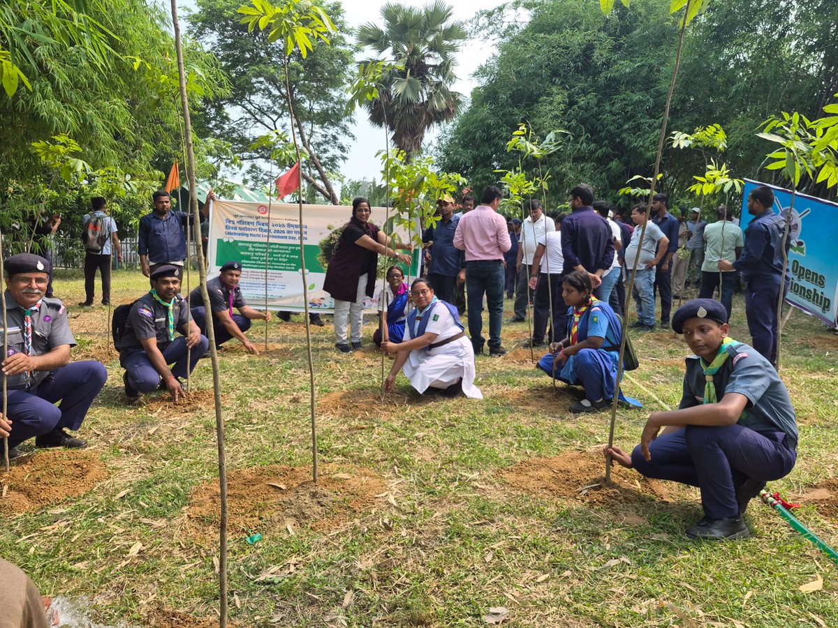 jmpworkshop's tweet photo. 🌳विश्व पर्यावरण दिवस के अवसर पर जमालपुर रेल कार्यशाला में "एक पेड़ माँ के नाम" अभियान का आयोजन किया गया।इस अभियान के माध्यम से अधिकारियों एवं कर्मचारियों को वृक्षारोपण कर पर्यावरण संरक्षण में योगदान देने तथा प्रकृति और मातृत्व के प्रति सम्मान व्यक्त करने के लिए प्रेरित किया गया https://t.co/ouTUe23D67