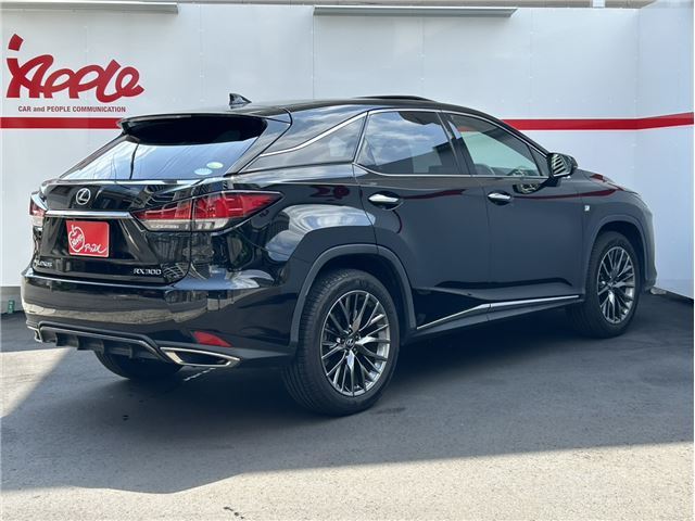 muturiru's tweet photo. On the way to Mombasa port courtesy of #JremysAuto.

2019 Lexus RX300, F-Sport, 2000cc, Sunroof, Petrol, 41,333 km. 

#DrivingYouElegantly https://t.co/HY4EW89A0i