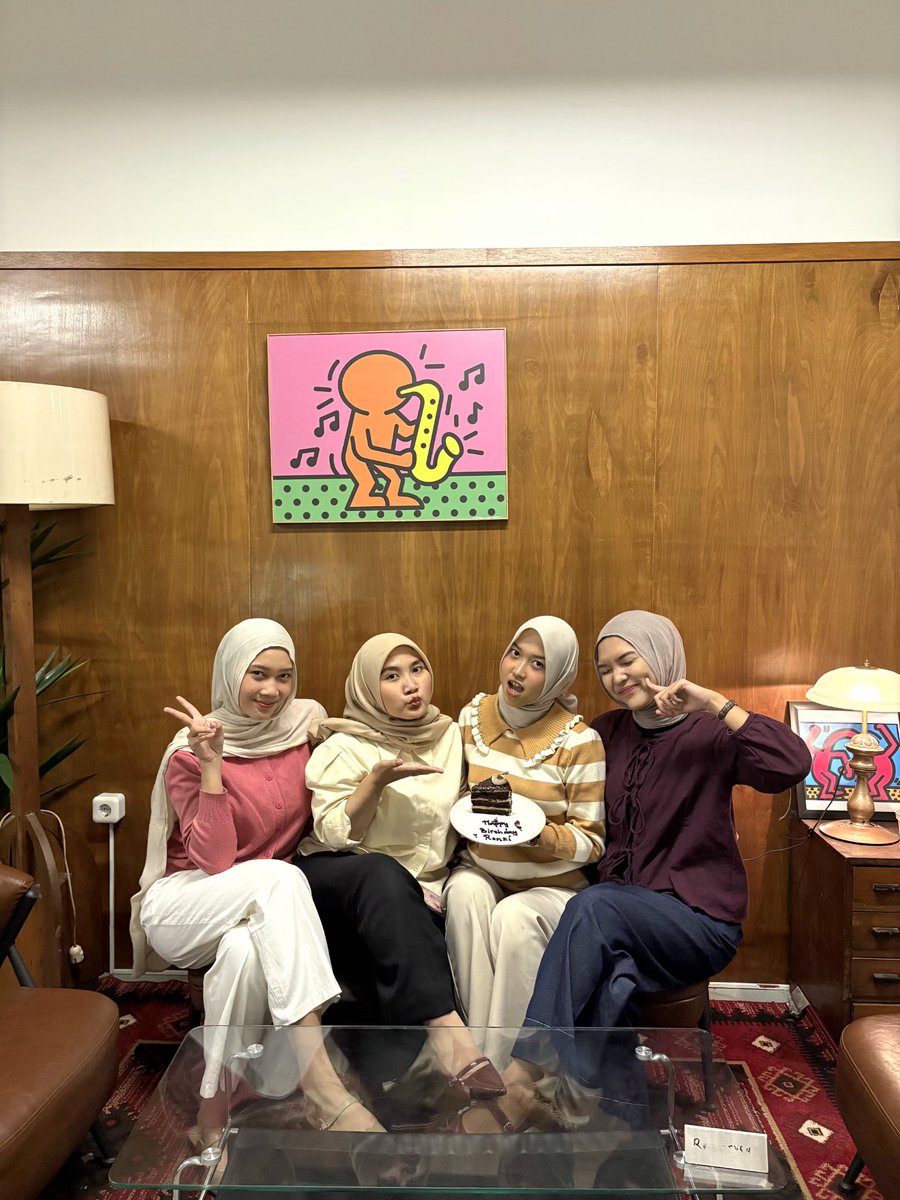 framiay's tweet photo. bersama bestii canciikuww 💅😜 https://t.co/uFpjemMVtp