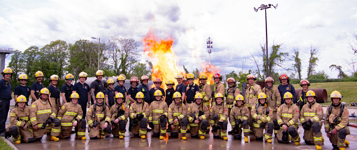 KtownFire's tweet photo. Hey Kingston, join us in congratulating our 2026 group of volunteer firefighters on the completion of one of the final tests in their firefighter training! 🔥

The completion of the live burn test means they will soon be ready to respond to calls to better serve our Kingston!🚒❤️ https://t.co/icCVC95FvT