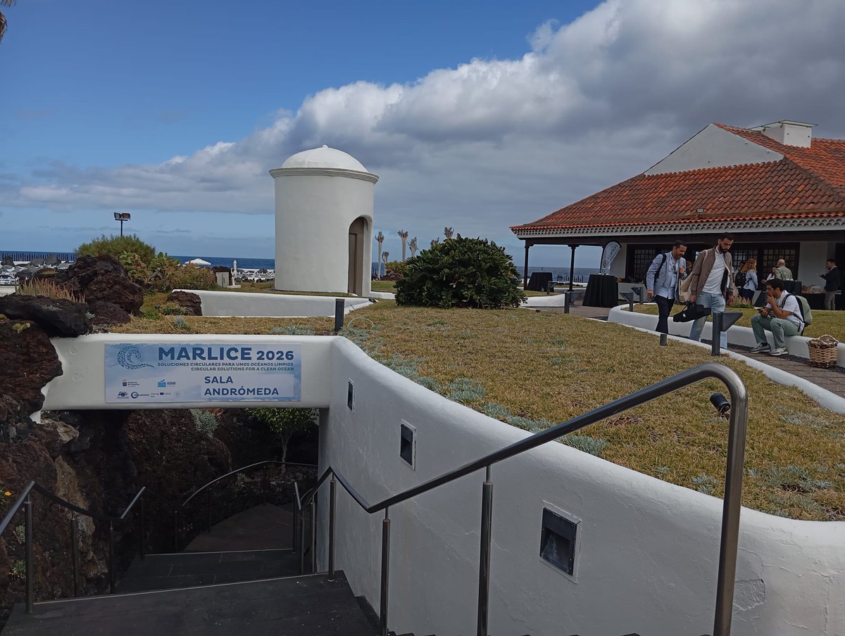 OGS_IT's tweet photo. 📍Il Centro Nazionale Dati Oceanografici (NODC) dell'OGS a Tenerife, al Forum Internazionale MARLICE 2026.

Presentato EMODnet Chemistry per dati FAIR su inquinamento marino, workflow e quality control su macro e micro rifiuti in mare. Focus su utilizzo dell'IA e nuove tecnologie https://t.co/3FzArrXHcs