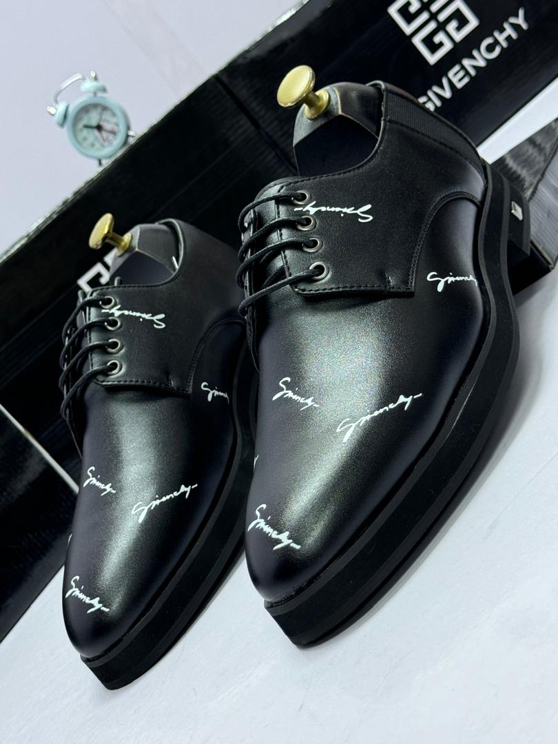 Phinesmiles's tweet photo. Restocked 
41-47
#41k https://t.co/QsMyvxaIKw