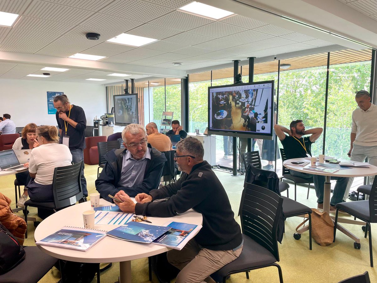 CLS_Group's tweet photo. 🇫🇷📍 Les 2 et 3 juin, nous avons eu le plaisir d’accueillir dans nos locaux de Toulouse le séminaire VMS France, réunissant nos équipes et partenaires français autour des enjeux de la surveillance des pêches et des solutions de suivi maritime.

Ces 2 journées ont permis d’aborder les évolutions réglementaires et opérationnelles du marché français, tout en renforçant la connaissance de nos outils, de nos configurations et de nos balises VMS, avec un focus particulier sur la solution #ROCKFLEET.

Parmi les sujets clés abordés, les évolutions de la réglementation européenne de contrôle des pêches ont occupé une place importante.

À ce titre, les navires de pêche de moins de 12 mètres devront être équipés d'un système de surveillance VMS avant le 10 janvier 2028 en France.

🎣 Cette évolution majeure constitue un enjeu important pour la filière pêche française, contribuant au renforcement du suivi et de la traçabilité des activités de pêche.

🤝 Un grand merci à l’ensemble de nos partenaires pour leur présence et leur engagement à nos côtés, ainsi qu’à Furuno pour sa participation active au sein de cet écosystème maritime en constante évolution.

Merci également à toutes les équipes mobilisées pour ces échanges riches et constructifs autour des solutions #VMS France au service des professionnels de la mer. 🛥️

Pour en savoir plus sur la réglementation en France 👉 https://t.co/8CtXgKpZE3

#Pêche
