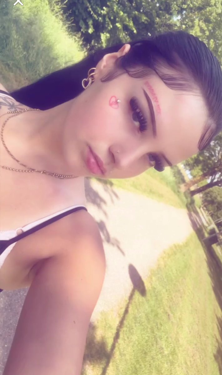 QueenWiitny's tweet photo. Niet alleen kijken… braaf commentaar geven

FindomNL

Findom findomnl findombe fendom fendomnl tikkie tikkieslet spoiledbrat geldslaafje betaalslaaf paypig cashcow Feet feetworship moneyslave brat feetcontent tikkieslaaf humanATM https://t.co/RF3iZtoNW1