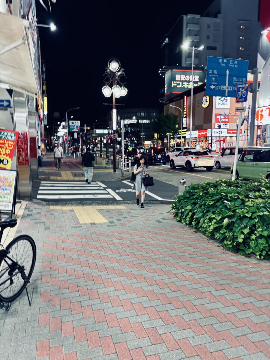 mechahulk's tweet photo. 今日は今池で、名古屋にいる高校の同級生と飲む。
飲み放題は呑まれ放題。生きて津に帰れますよう。
帰りの近鉄特急はミジュマルライナー☺️ https://t.co/el3b15RDnc