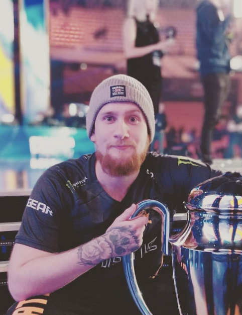 TheCSTimes's tweet photo. BREAKING: KRIMZ leaves FNATIC after 12 years ‼️

"A massive thank you to Fnatic for believing in me, supporting my growth, and making my childhood dream a reality.

Going from watching my idols as a kid to actually sharing the jersey with them is more than I ever could have imagined. For the past 12 years, you’ve been my home, my family, and my life."