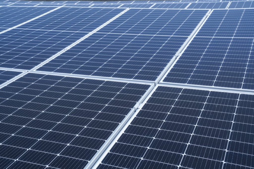 MAJORSOLUTIONS0's tweet photo. Electricity costs keep rising. Solar is a long-term solution.
Our panels are engineered to deliver consistent output and dependable performance for years.
Would you switch to solar if the ROI made sense within 2-3 years? https://t.co/P7Ks4SOfjU