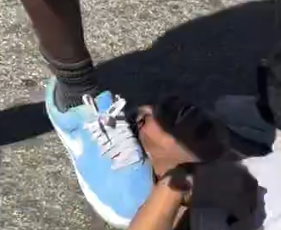 RepsX29's tweet photo. @FightFists Clean fight until he went &amp; did this. https://t.co/5GhtkbsgN6