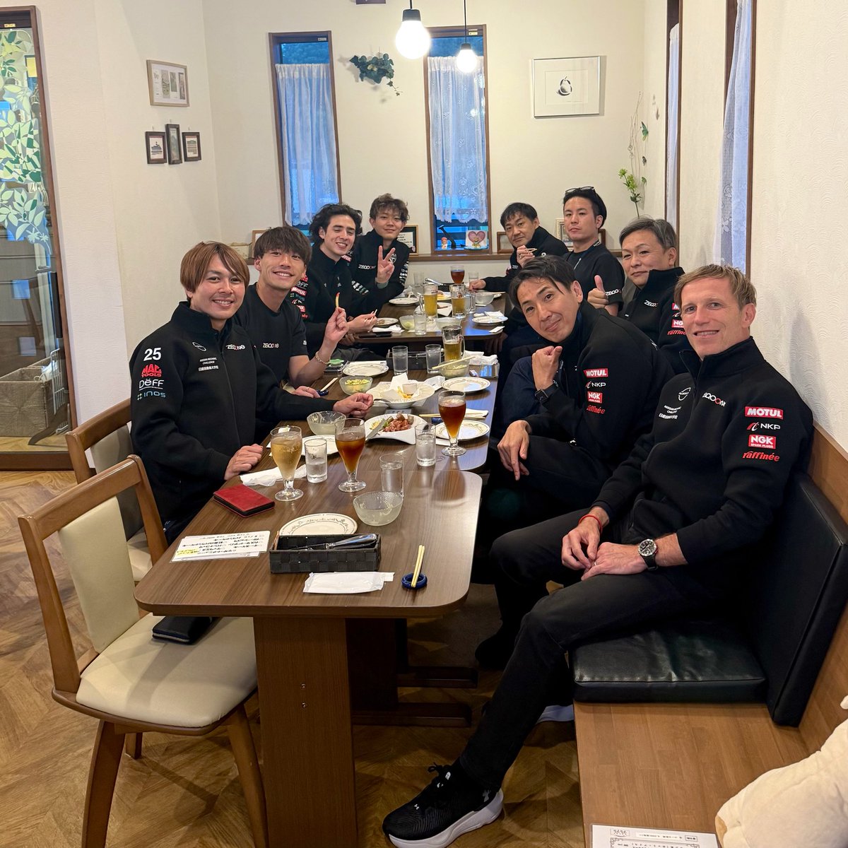 R_Quintarelli's tweet photo. Team @01__official ディナー🍽️

#TeamZEROONE 
#S耐
#スーパー耐久シリーズ
#SuperTaikyuSeries
#富士24時間レース https://t.co/BR7nqFY8Pa